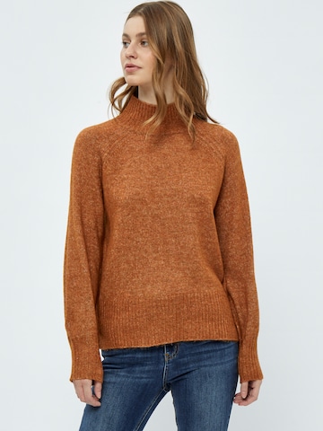 Pullover 'Aluna' di Peppercorn in marrone: frontale