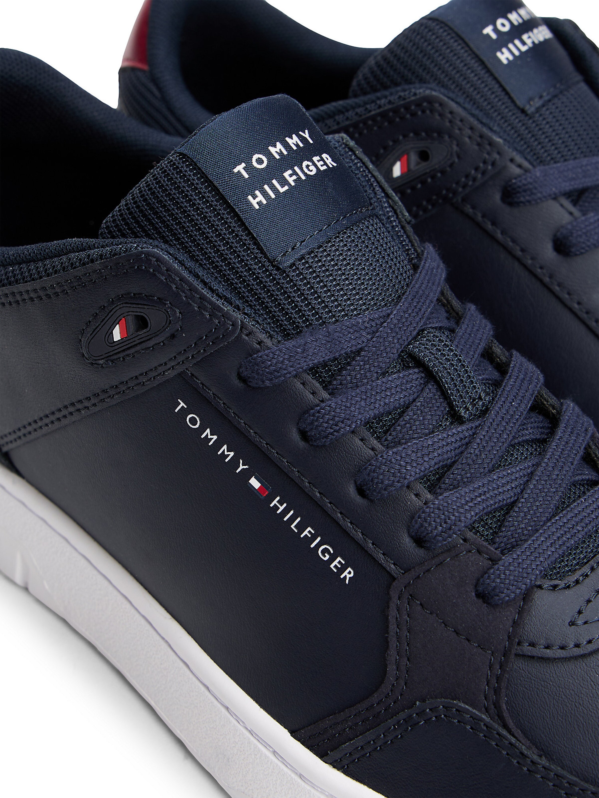 TOMMY HILFIGER Sneakers laag in Blauw