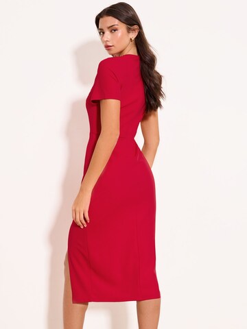 Lipsy Kleid in Rot