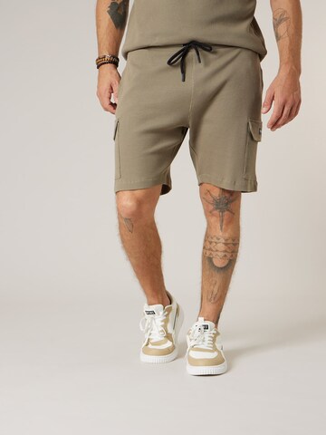 Regular Pantalon cargo 'Hobart' Deeluxe en vert : devant