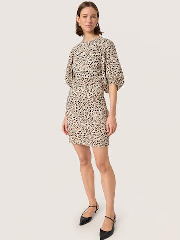 SOAKED IN LUXURY Kleid 'SLZazu Dolore' in Beige