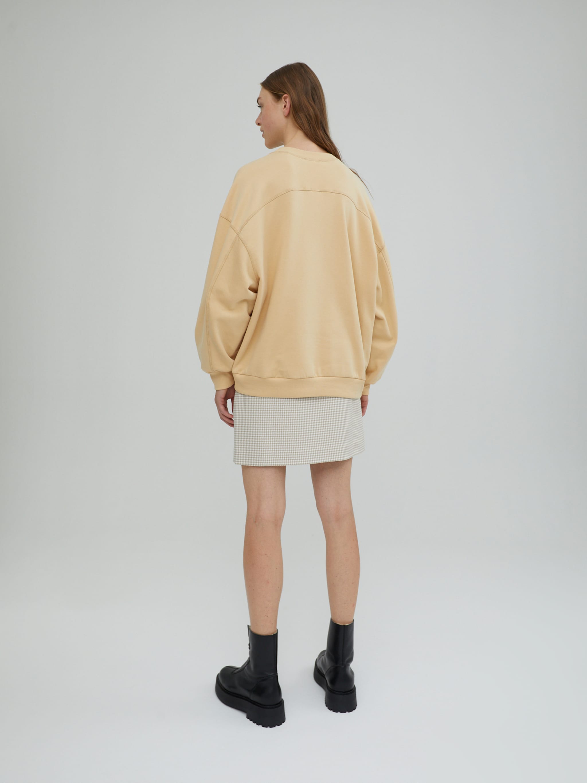 EDITED Produits Sweat-shirt 'Lana' beige