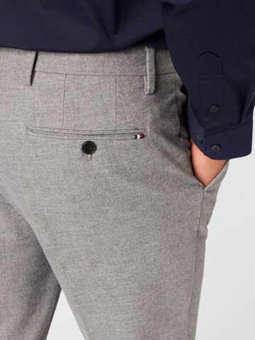 TOMMY HILFIGER Regular Trousers with creases 'Denton' in Grey