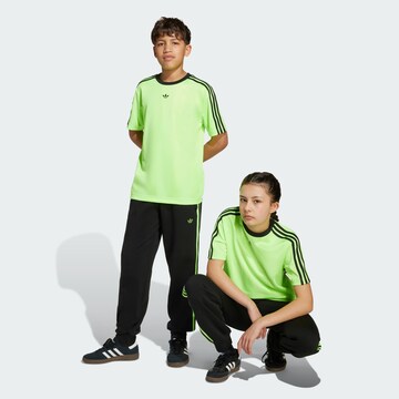 ADIDAS ORIGINALS Loosefit Παντελόνι σε μαύρο: μπροστά