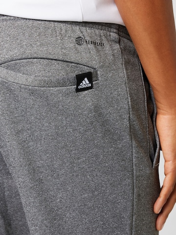 ADIDAS SPORTSWEAR Tapered Sportbroek 'Game and Go' in Grijs