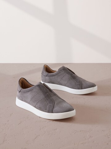 Next Παντοφλέ σε γκρι