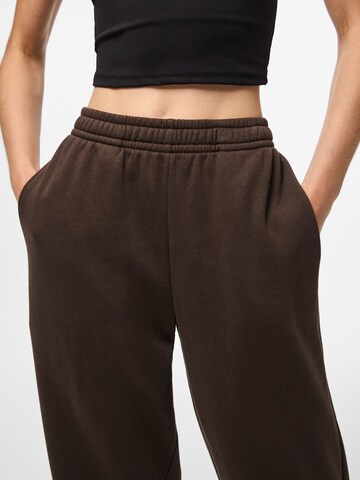 Loosefit Pantalon 'PCChilli' PIECES en marron