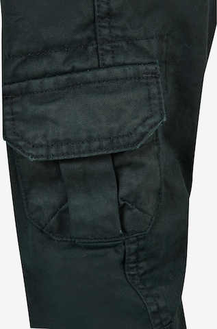 Effilé Pantalon Urban Classics en vert