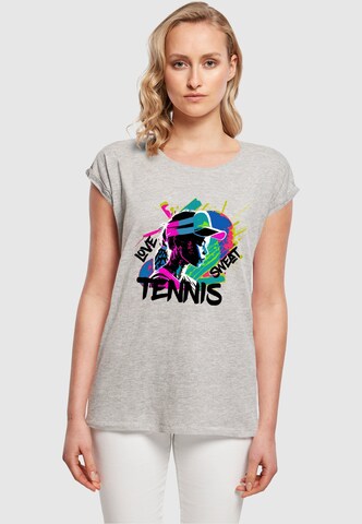 Merchcode Shirt 'Tennis Love, Sweat' in Grijs: voorkant