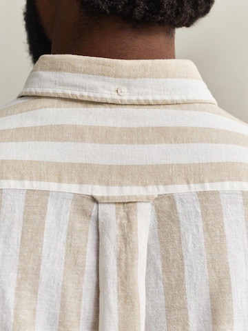 GANT Regular fit Button Up Shirt in Beige