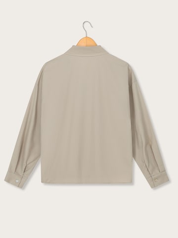 WEARABLE STORIES - Blusa 'Jess' en beige