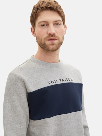 TOM TAILOR Sweatshirt in Grey
