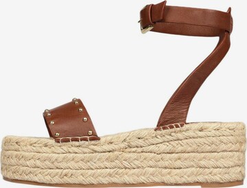 Sandale cu baretă 'Sunny' de la Scalpers pe maro: față