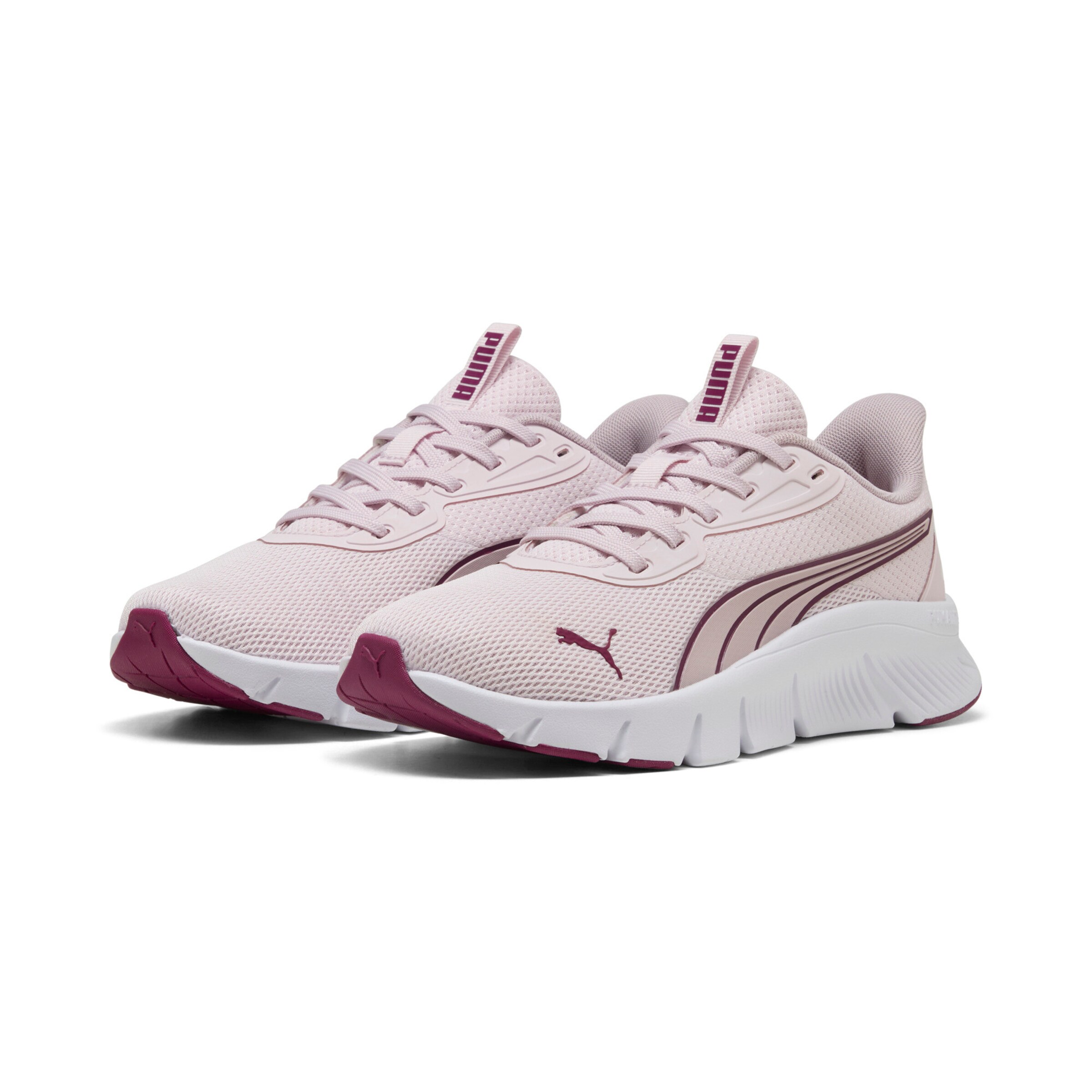 PUMA Laufschuh in Lila
