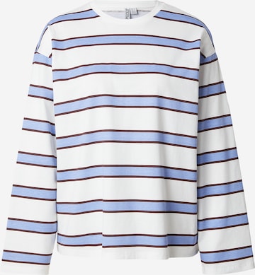 PIECES T-shirt 'PCMila' i blå: framsida