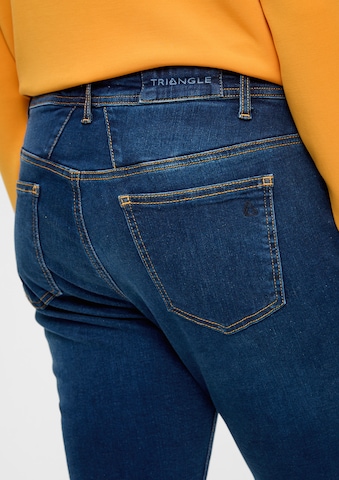 TRIANGLE Regular Jeans in Blau