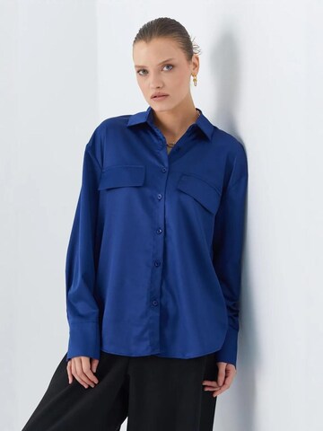 MixRay Blouse in Blue: front