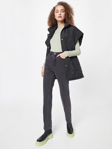 VERO MODA - Regular Calças de ganga 'Ellie' em preto