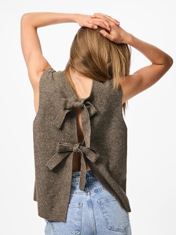 PIECES Knitted vest 'PCSilly' in Brown