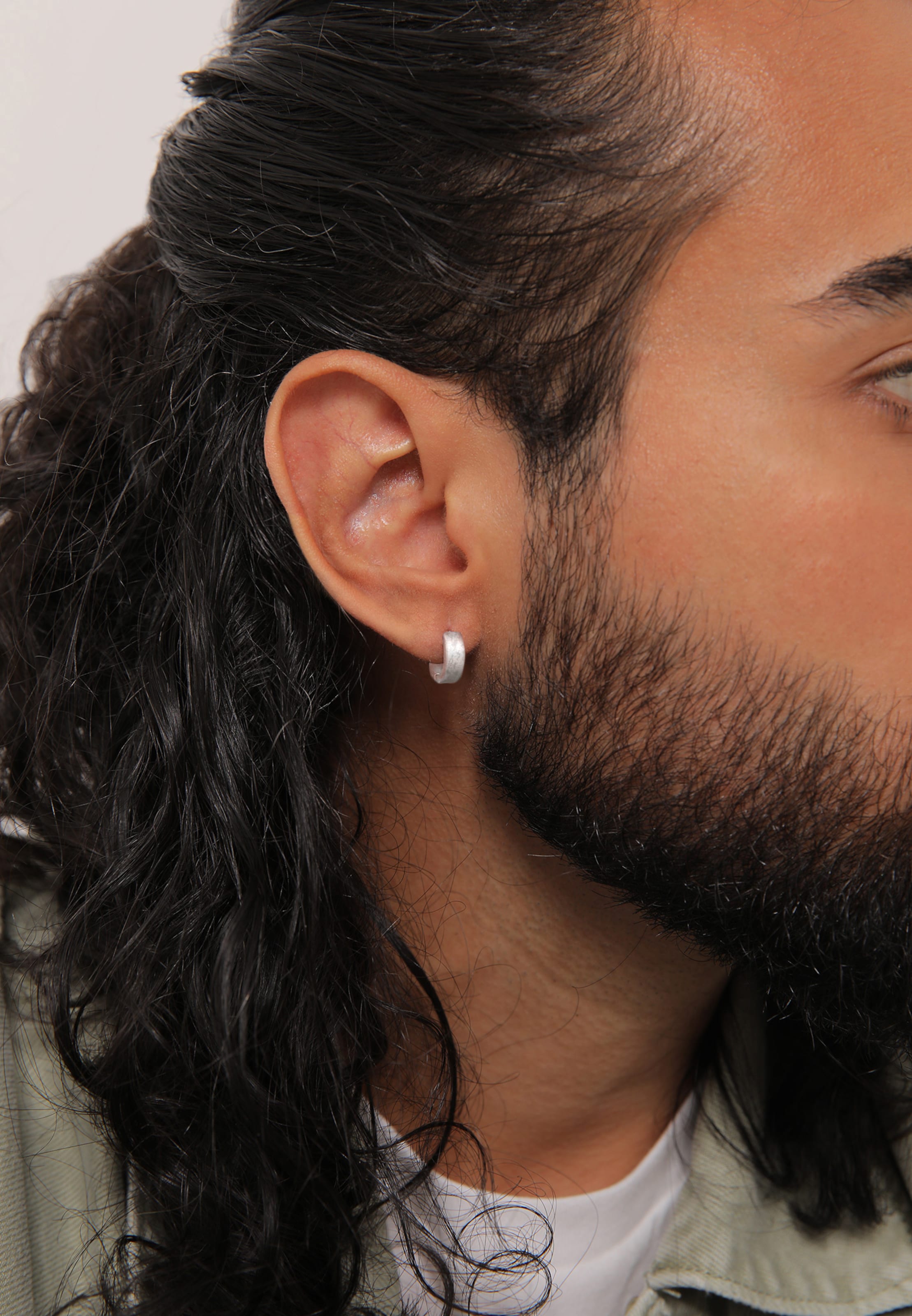 KUZZOI Earring in Silver: front