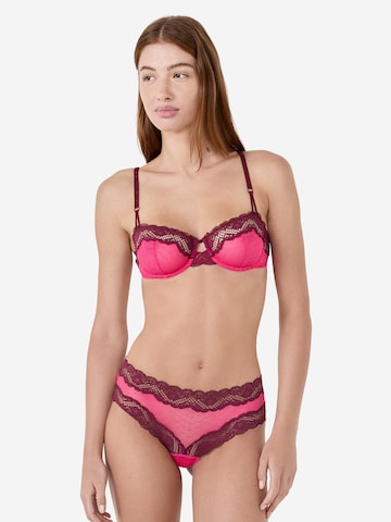 ETAM nom compose ' gamme ' in Pink