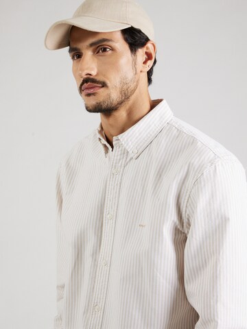 LEVI'S ® - Ajuste regular Camisa 'Authentic' en beige