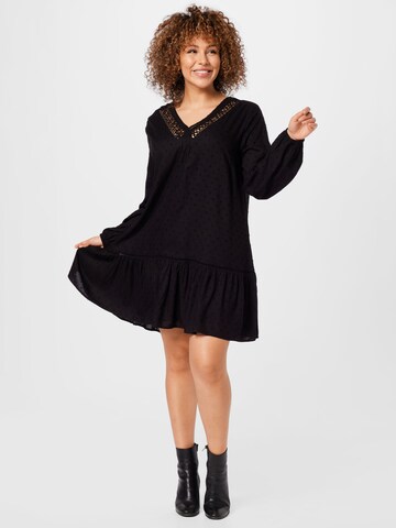 Rochie 'Hermine' de la ABOUT YOU Curvy pe negru: față