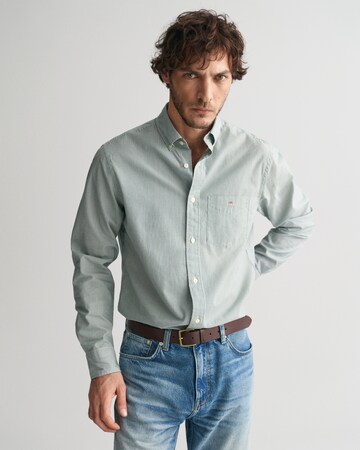GANT Regular fit Button Up Shirt in Green: front