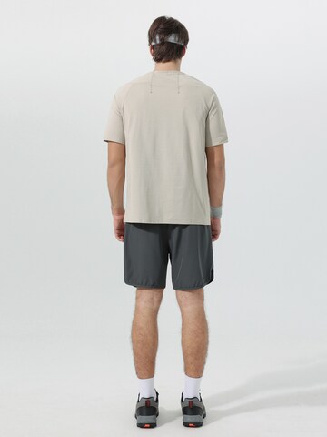 YOUTHUP Performance Shirt 'Trockenbahn' in Beige