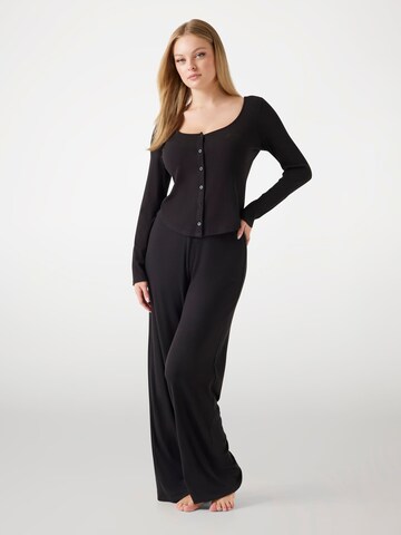 GUESS Wide Leg Hose 'Lia' in Schwarz