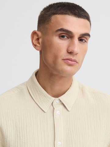 Coupe regular Chemise ' SDIain ' !Solid en beige