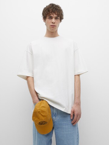 Pull&Bear Shirt in White: front