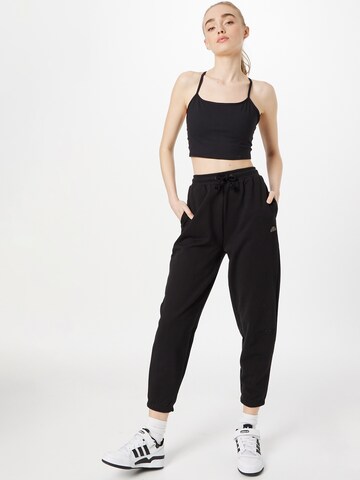 ELLESSE Tapered Hose 'Yein' in Schwarz