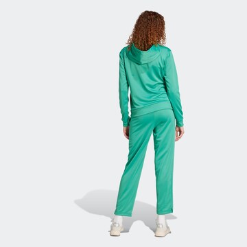 ADIDAS SPORTSWEAR Тренировочный костюм 'Essentials' в Зеленый