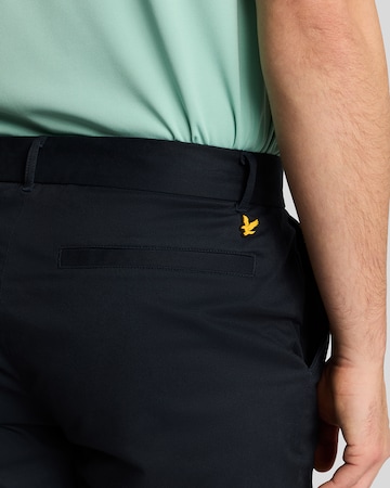 Regular Pantalon chino Lyle & Scott en bleu