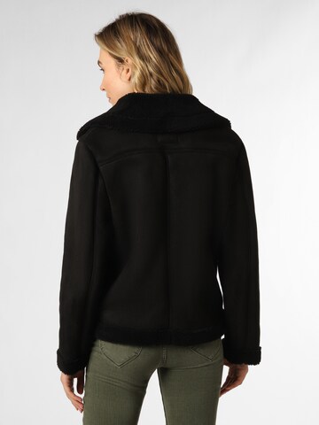 Aygill's Between-Season Jacket ' ' in Black