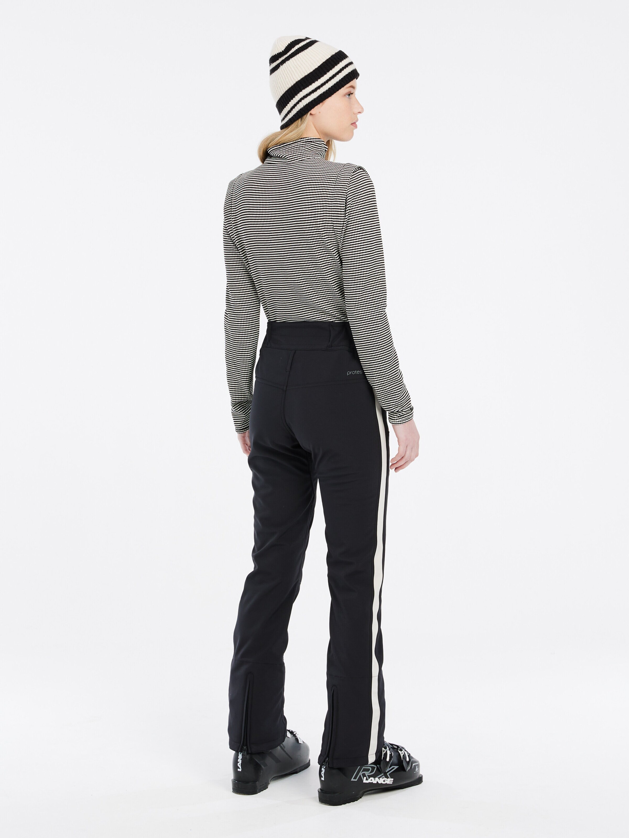 PROTEST Slimfit Sportbroek 'PRTCOCOS' in Wit