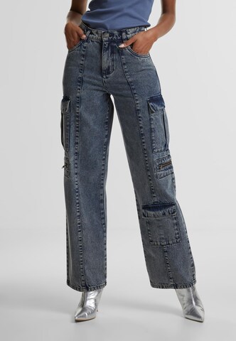 Urban Classics Loosefit Τζιν cargo σε μπλε: μπροστά