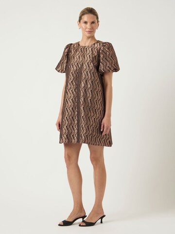 YAS - Vestido 'YASSirley' en marrón: frente