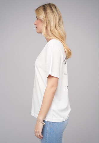 T-shirt 'Locally Grown' Cloud5ive en blanc