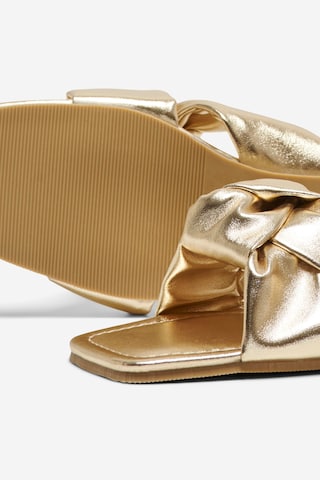ONLYNatikače s potpeticom 'MILLIE-4' - zlatna boja