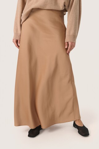 SOAKED IN LUXURY Skirt 'Anna' in Beige: front