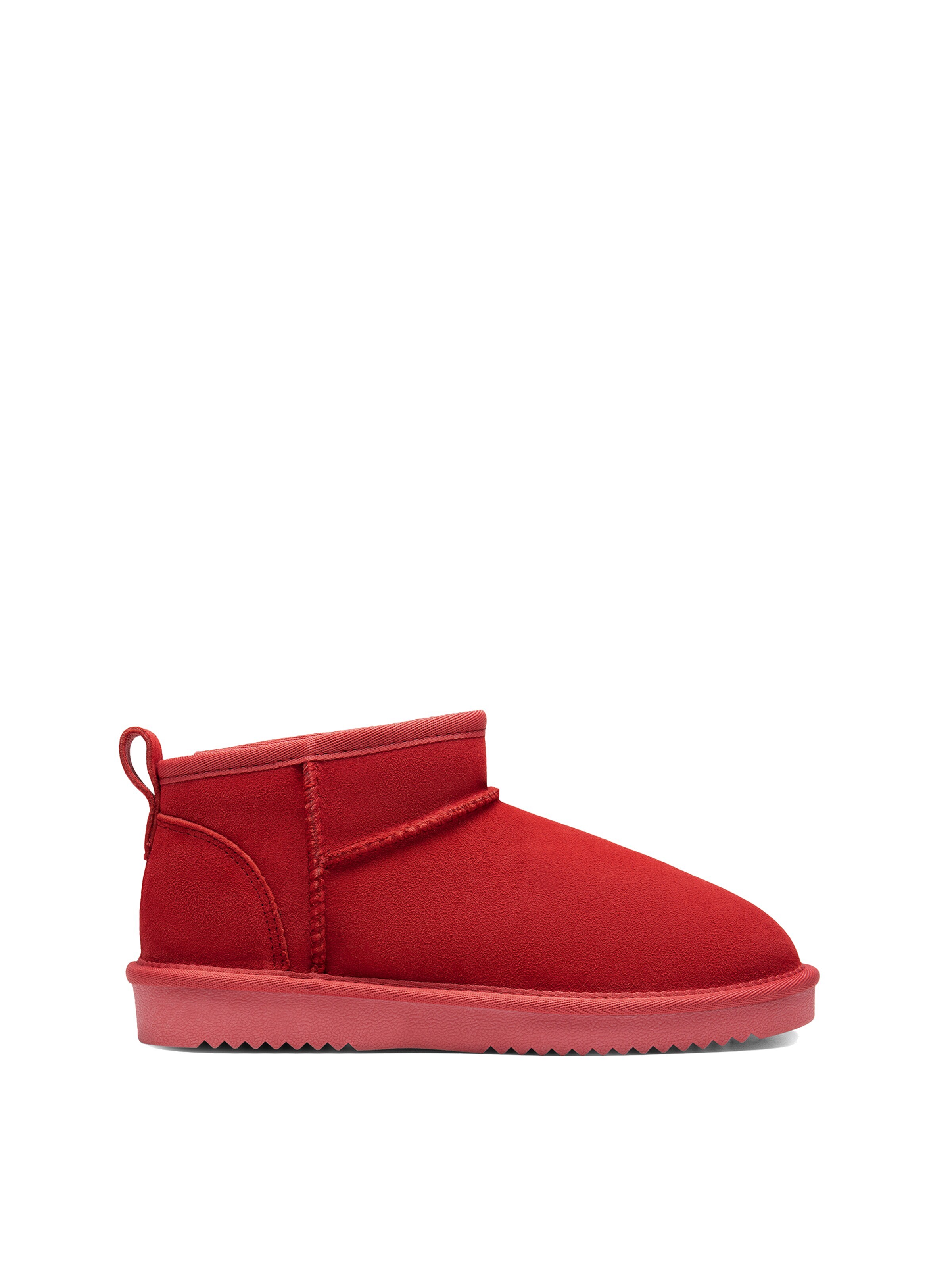 Dream Pairs Boots in Red