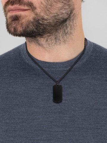 True Rebels Necklace in Black: front