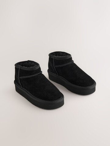 Next Snow boots in Black
