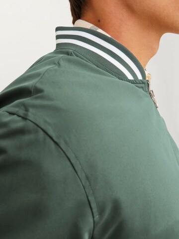JACK & JONES Tussenjas 'MARBELLA' in Groen