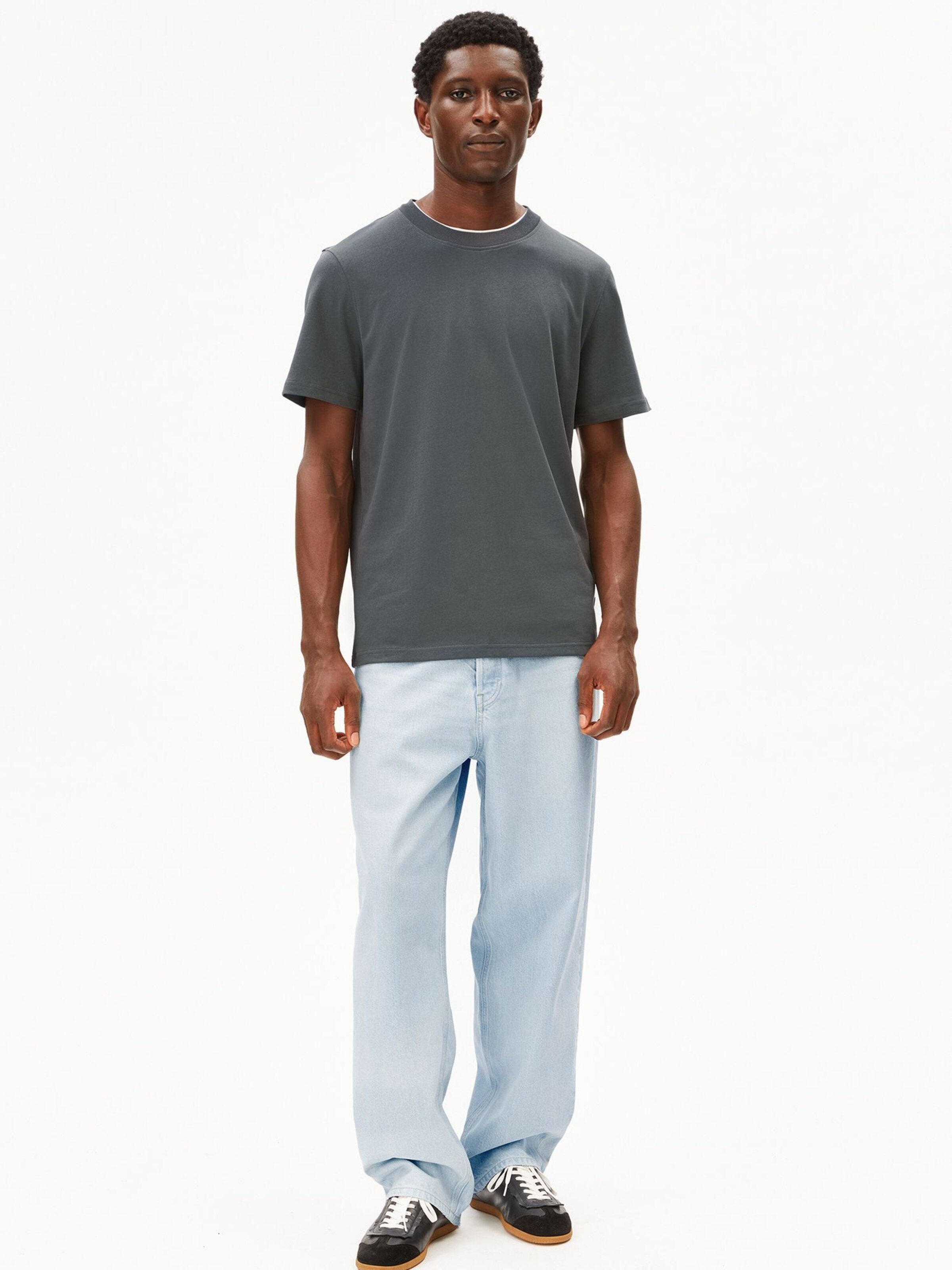 ARMEDANGELS T-Shirt in Grau: Vorderseite