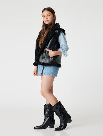 Koton Vest in Black