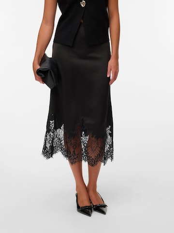 VERO MODA - Falda 'VMNovi' en negro: frente
