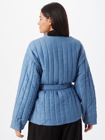 Manteau mi-saison 'Cala' Bizance Paris en bleu